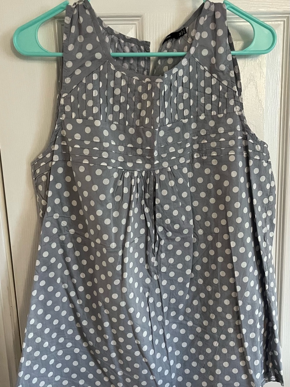 Doe & Rae Gray and White Polka Dot Sleeveless Tank